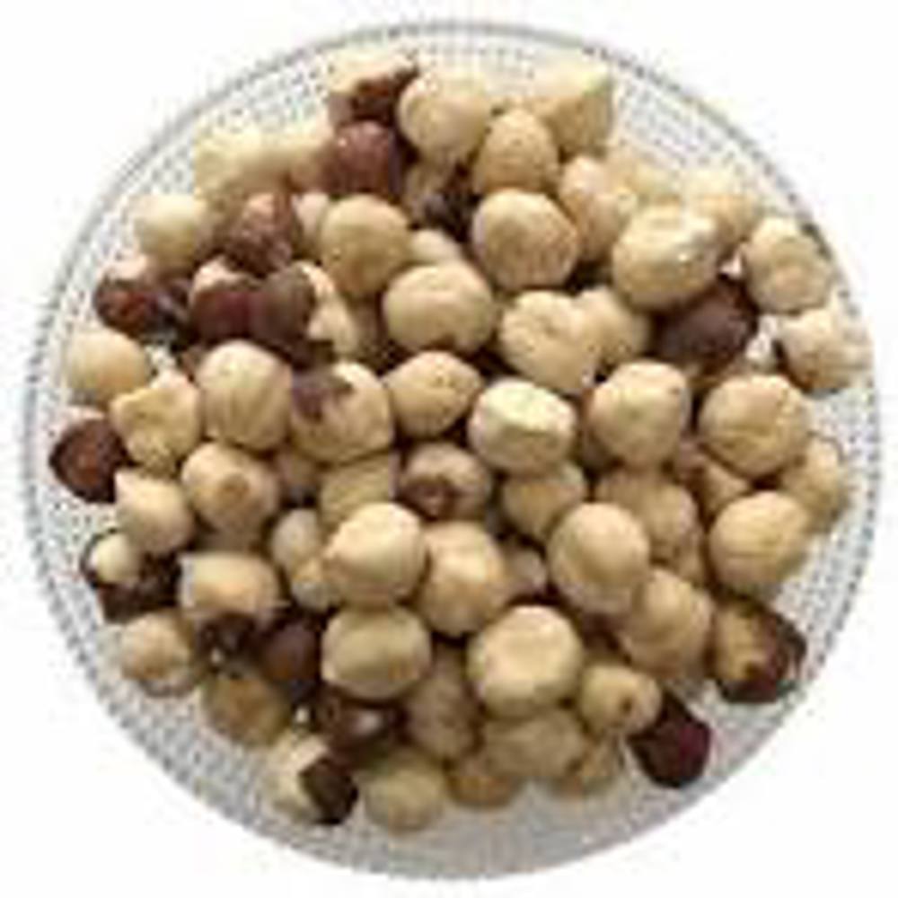 مغز فندوق خام
