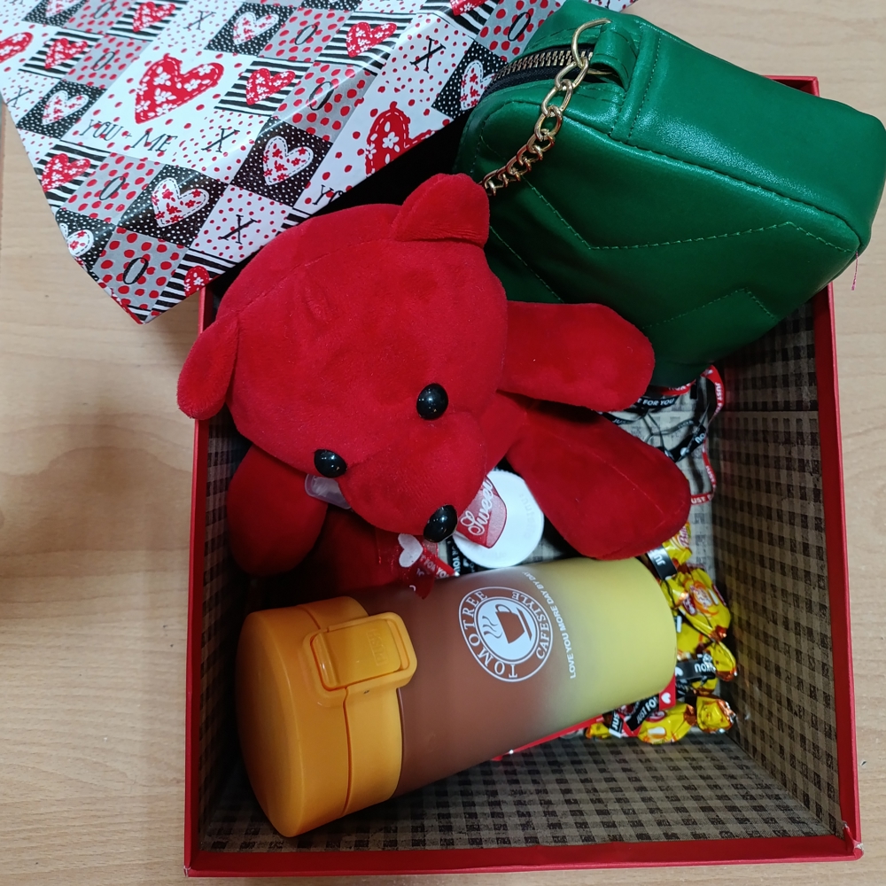 Womens birthday gift pack