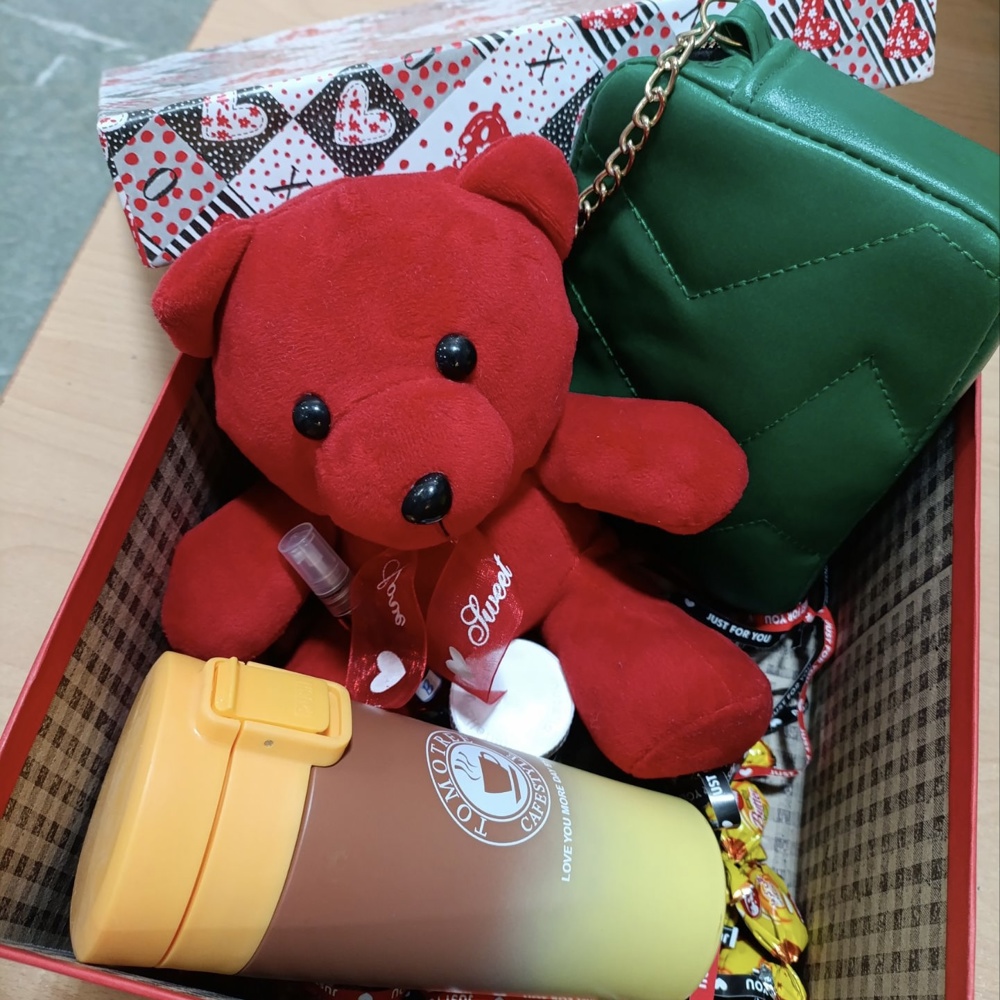 Womens birthday gift pack
